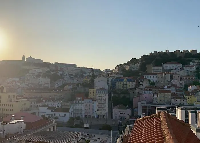 Downtown 2 Bedroom Aircon & Amazing Castle View * Lissabon