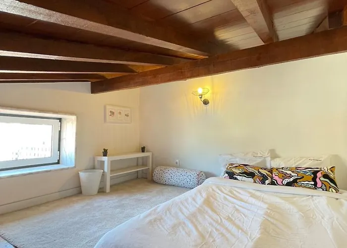 Downtown 2 Bedroom Aircon & Amazing Castle View Lissabon