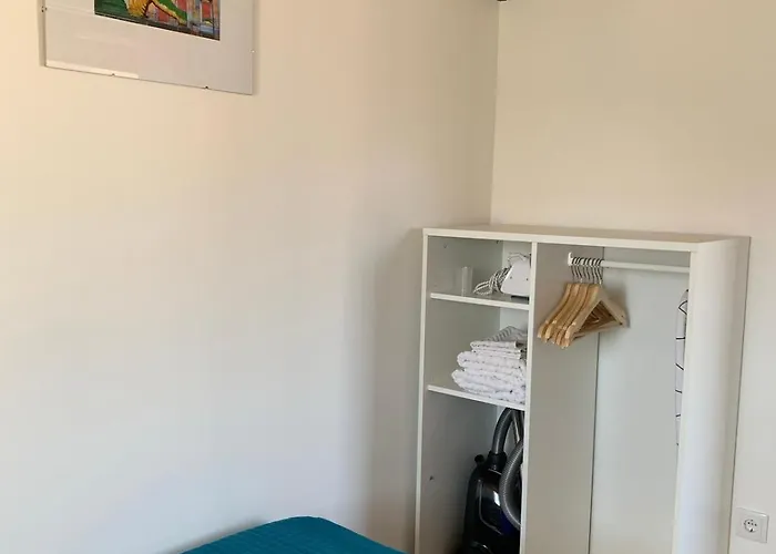 Downtown 2 Bedroom Aircon & Amazing Castle View Lissabon