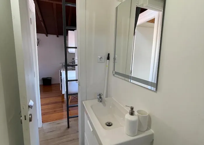 Downtown 2 Bedroom Aircon & Amazing Castle View Apartamento Lisboa