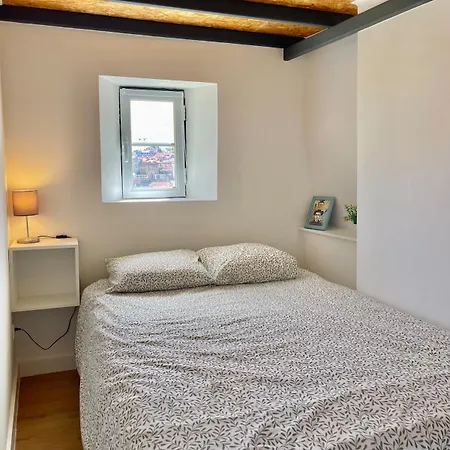 Apartment Downtown 2 Bedroom Aircon & Amazing Castle View Lisbon