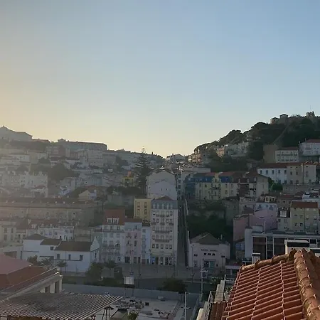 Downtown 2 Bedroom Aircon & Amazing Castle View * Lisbon