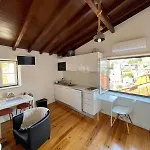 Downtown 2 Bedroom Aircon & Amazing Castle View Lägenhet